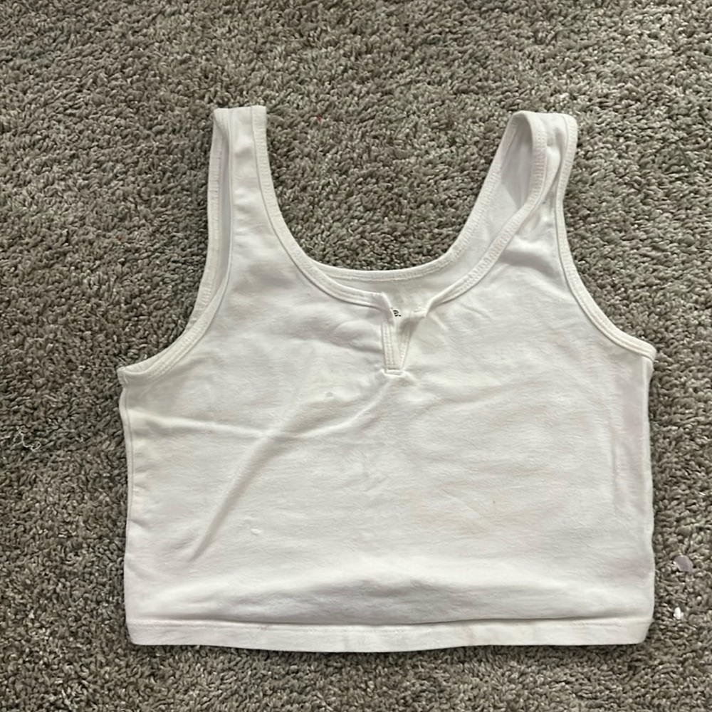 Wild fable white cropped tank size small